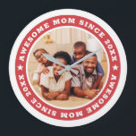 Fantastisk Mamma sedan 20XX Modern enkel foto Stor Klocka<br><div class="desc">Denna enkla och moderna utformning består av serif-typografi och lägger till ett anpassningsbar-foto. Fantastisk Mamma Sedan 20XX cirkulerar bilden av mamma,  mor,  mamma,  morsa etc. Det här är en perfekt till Mamma på hennes födelsedag,  mors dag,  julklappar osv.</div>