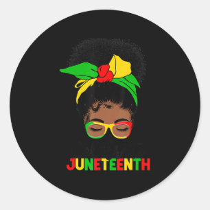 Fantastisk Messy Bun Junetelfte firandet 1865 juni Runt Klistermärke