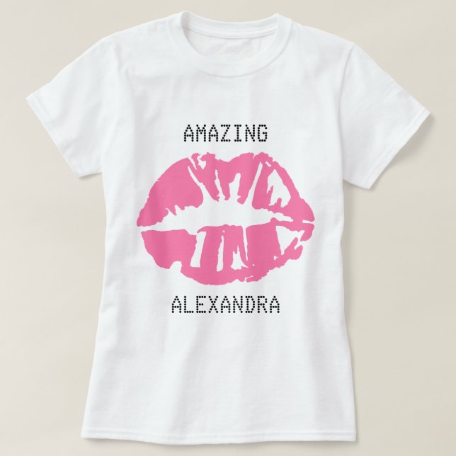 Fantastisk Namn Kiss Lipstick Customized Girly Ros T Shirt (Design framsida)
