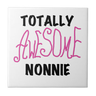 Fantastisk Nonnie Rosa Tshirts och presenter Kakelplatta