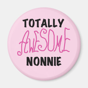Fantastisk Nonnie Rosa Tshirts och presenter Magnet