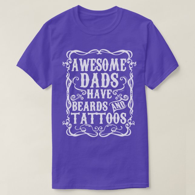 Fantastisk pappor har tatueringar och skägg t shirt (Design framsida)