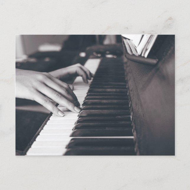 Fantastisk pianodesign vykort (Framsida)
