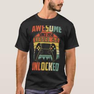 Fantastisk sedan 1958 har 64 olåsta videospel på n t shirt