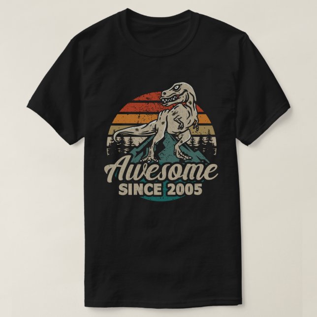 Fantastisk sedan 2005 Retro Dinosaur 17:e födelsed T Shirt (Design framsida)