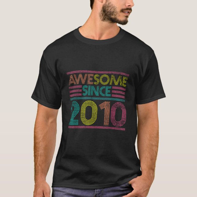 Fantastisk sedan 2010 11:e födelsedag 11 år äldre t shirt (Framsida)