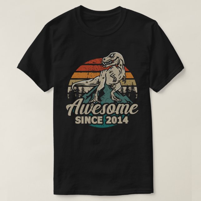 Fantastisk sedan 2014 Dinosaur 9:e födelsedagen T Shirt (Design framsida)