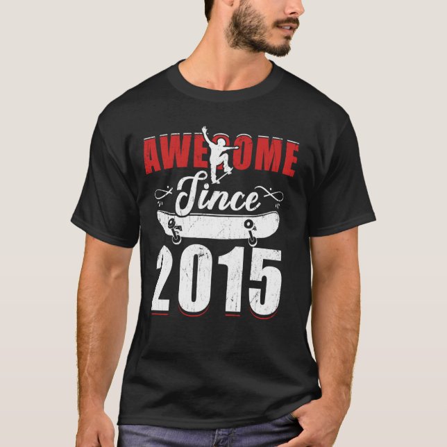 Fantastisk sedan 2015 har 9 skateboard sin 9:e bir t shirt (Framsida)