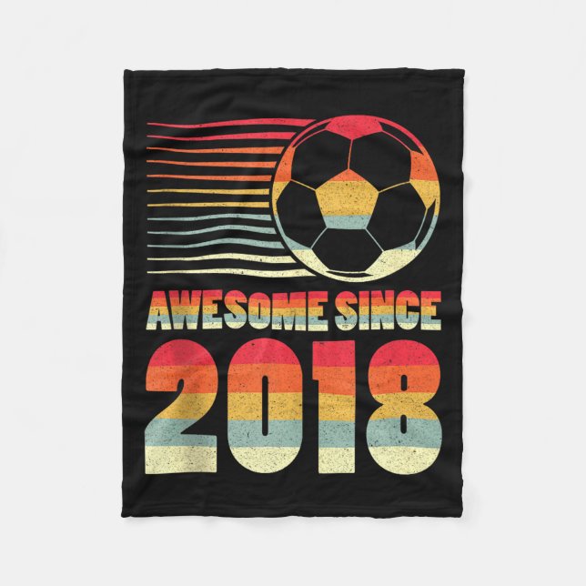 Fantastisk Sedan 2018 Fotboll 8-års Födelsedags Ta Fleecefilt (Framsidan)