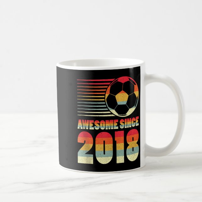 Fantastisk Sedan 2018 Fotboll 8-års Födelsedags Ta Kaffemugg (Höger)