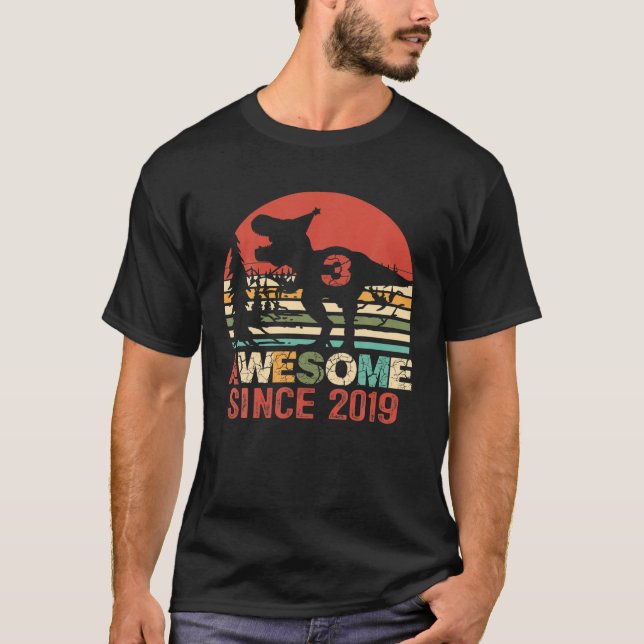 Fantastisk sedan 2019 3-dagars födelsedag, 3 år oc t shirt (Framsida)