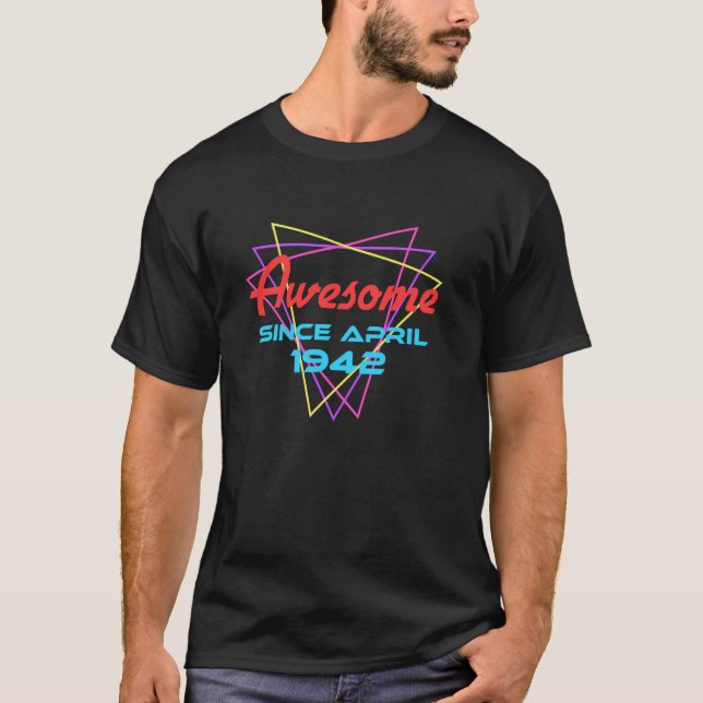 Fantastisk sedan april 1942 t shirt (Framsida)