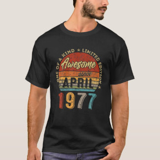 Fantastisk sedan april 1977 Vintage 45:e födelseda T Shirt