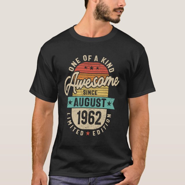 Fantastisk sedan augusti 1962 - 61:a födelsedagen t shirt (Framsida)