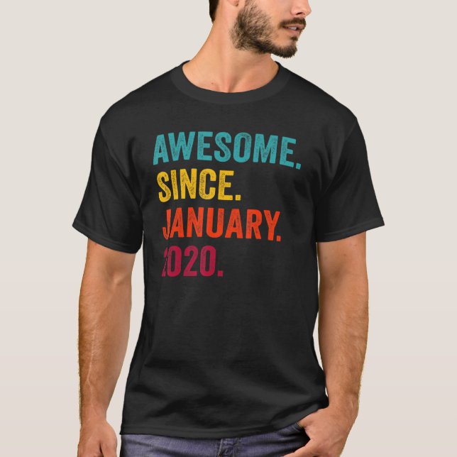 Fantastisk sedan januari 2020 Tredje födelsedagen  T Shirt (Framsida)