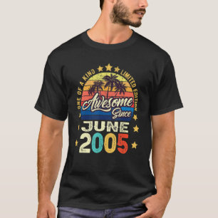 Fantastisk sedan juni 2005 Vintage 17:e födelsedag T Shirt