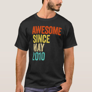 Fantastisk sedan maj 2010 Vintage Manar och kvinno T Shirt