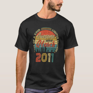 Fantastisk sedan mars 2011 Vintage 11:e födelsedag T Shirt