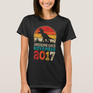 Fantastisk sedan november 2017 Femte födelsedagspo T Shirt