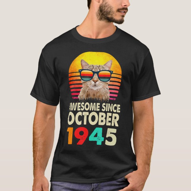 Fantastisk sedan oktober 1945 77:e födelsedagen Ca T Shirt (Framsida)
