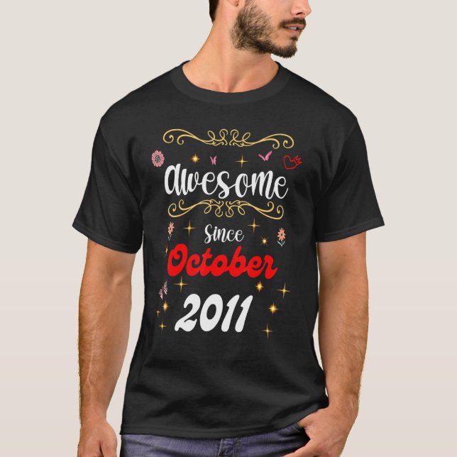 Fantastisk sedan oktober 2011 t shirt (Framsida)