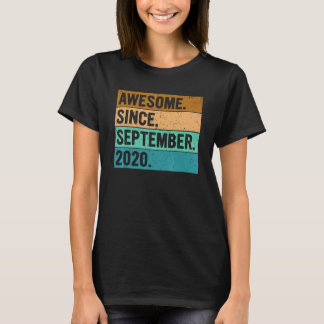 Fantastisk sedan september 2020 2:a födelsedagen 2 t shirt