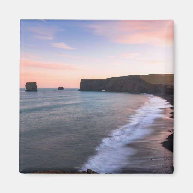 Fantastisk solnedgångsvy i Islandet Magnet (Framsidan)