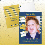 Fantastisk Son Blue och guld Birthday Kort<br><div class="desc">Anpassa hälsningskortet till din son,  med ett foto. Designad i blått och guld. Vi är så stolta att kalla dig vår son. Fantastisk,  underbart. Födelsedagskort för son</div>