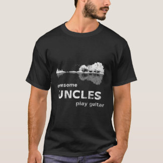 Fantastisk Uncles Play Guitar liggande T Shirt
