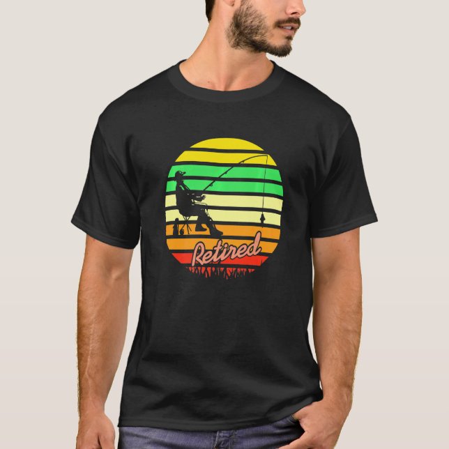 Fantastiska Retro Pensionerade Fiskare Present T Shirt (Framsida)