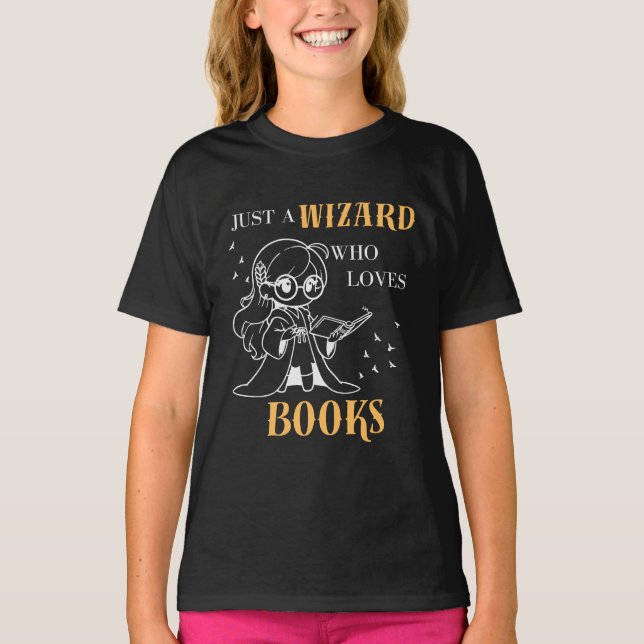 Fantasy Book Lover Geschenkidee Wizards Magic T Shirt (Framsida)