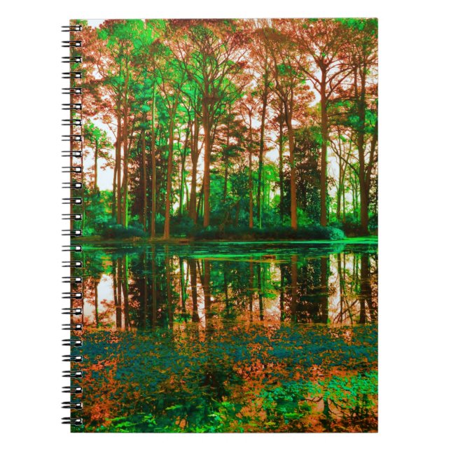 Fantasy Forest av Shirley Taylor Anteckningsbok Med Spiral (Framsidan)