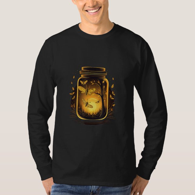 Fantasy Jar with glowing Insects for dreaming summ T Shirt (Framsida)