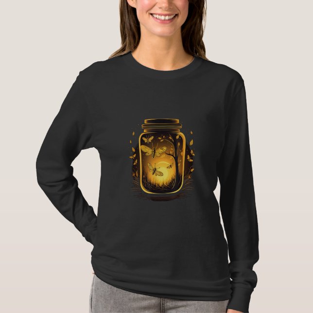 Fantasy Jar with glowing Insects for dreaming summ T Shirt (Framsida)