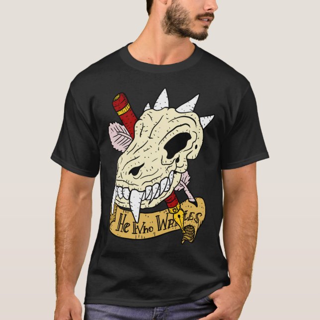 Fantasy Writer Dungeon Keeper Dragon Skull och pen T Shirt (Framsida)
