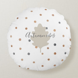 Fantasyinspirerat botaniskt inslag rund kudde