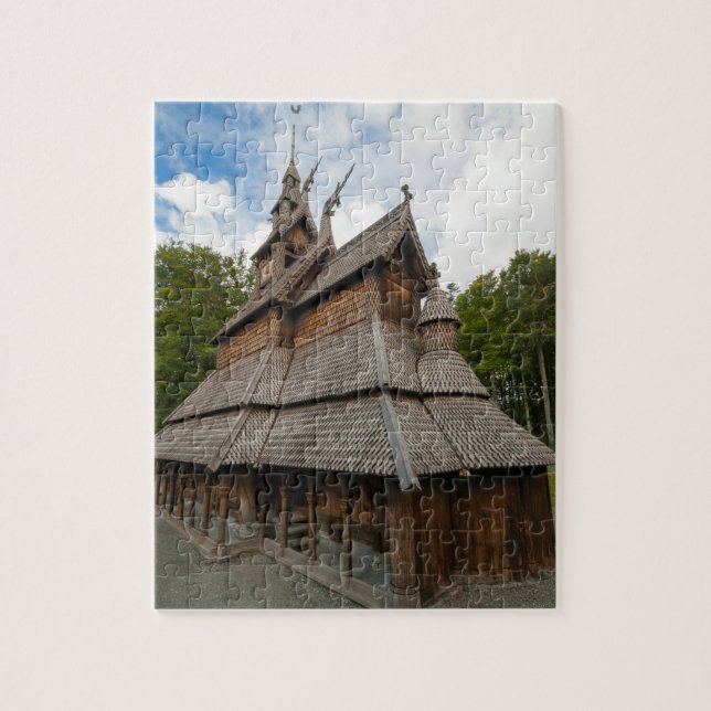 Fantoft notsystemkyrka i Bergen, norge Pussel (Vertikal)