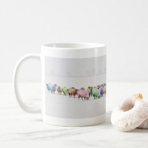 Får av många färgar kaffemugg