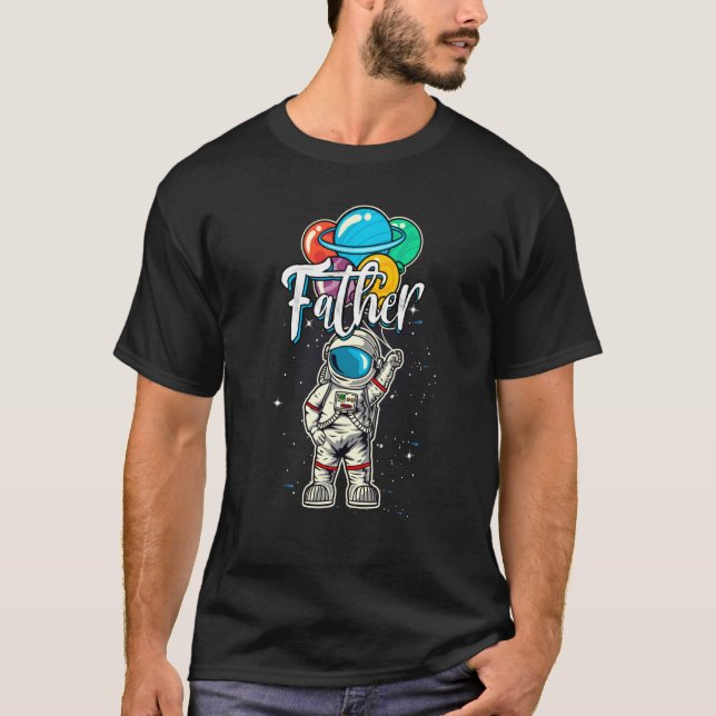 Far födelsedag Astronaut i rymden T Shirt (Framsida)
