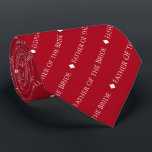 Far i den bruna texten om rött slips<br><div class="desc">Den här röda halsen är perfektens tillbehör till far i bruden vid bröllop. Den har en enkel men ändå elegant som upprepar textdesignen med ord "Far i Bride" skriven i ett sofistikerat och vitt teckensnitt. Det finns små diamanter som skiljer texten åt, ge hur lång snyggten ska vara. Perfekten är...</div>