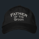 Far i Groom Bröllop Broderad Keps<br><div class="desc">Far på Groom söta basebollmössa. Perfekt för alla funktioner och händelser i bröllop. Jag har hattar i affären för varje medlem i din bröllopsfest. Besök Smilin'Ögon Treasures om du vill ha fler inbjudningar, kort och gåvor till möhippor och bröllop.</div>