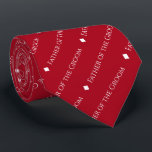 Far i Groom Repetating White Text on Red Slips<br><div class="desc">Den här roligtens röda halsen är perfektens tillbehör till far i brudgummen vid bröllop. Den har en enkel men ändå elegant utformning med ord "Far i Groom" skriven i ett sofistikerat, vitt teckensnitt och upprepad i ett diagonalt mönster med diamantseparatorer. Perfekten är ett sätt att både tacka och identifiera honom...</div>