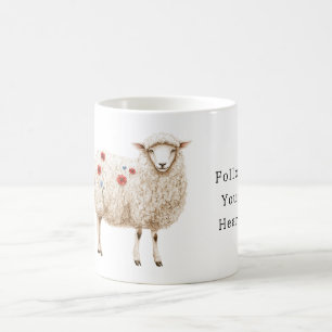 Får med röda vallmoväxter kaffemugg