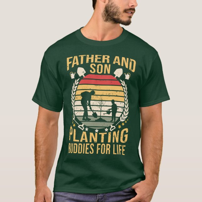 Far och son som planterar t shirt (Framsida)