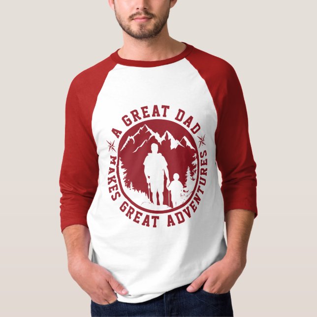 Far & Son Äventyr | FARS DAG | Röd T Shirt (Framsida)