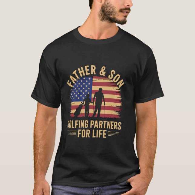 Far Son Golfing Partners Funny Far's Day Mat T Shirt (Framsida)