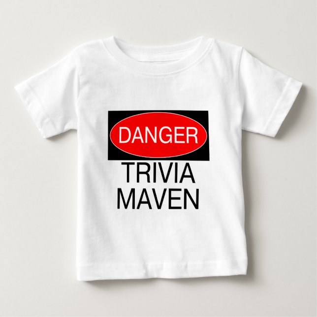 Fara - Trivia Maven Rolig Trivia Natt T-Shirt (Framsida)