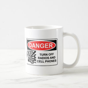 FARA VÄNDER AV RADIOR OCH CELLTELEFONER KAFFEMUGG