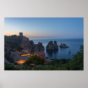 Faraglioni och Tonnara i Scopello, Sicily Poster