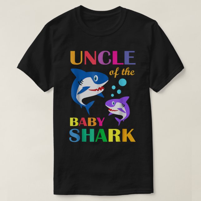 Farbror vid Baby-födelsedag, farbror Shark Chris T Shirt (Design framsida)